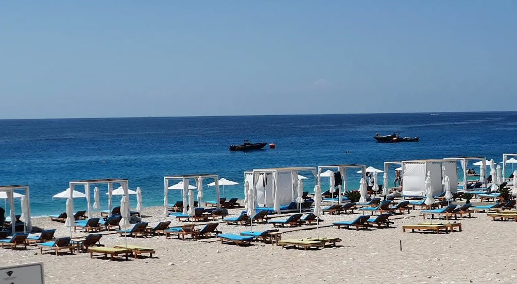 Gjiri i Megucit (Meguci Bay), Albania, Albania